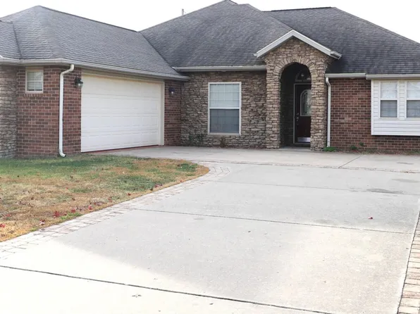 3009 Fairway Circle, Neosho, MO 64850