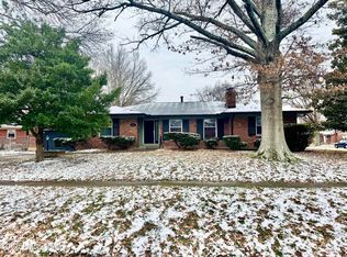 4000 White Plains Ct, Louisville, KY 40218