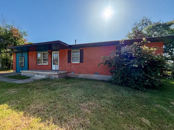 2417 NW 42nd St, Lawton, OK 73505