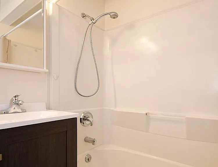 4526 Randolph St — Photo 22