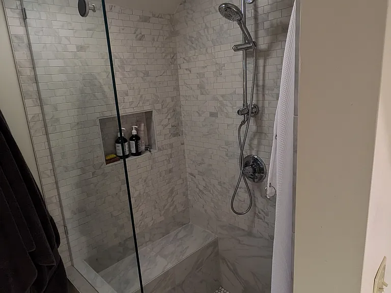 1149 SW Brockwood Ave — Photo 3