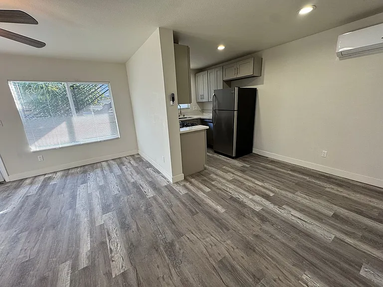 4553 Texas St — Photo 25