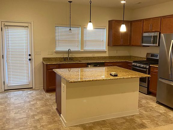 5th image of 10625 Marions Pl