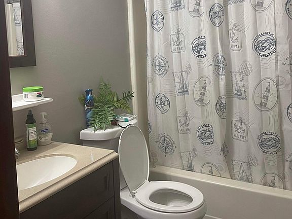 4th image of 6913 Brookhaven Dr APT 4