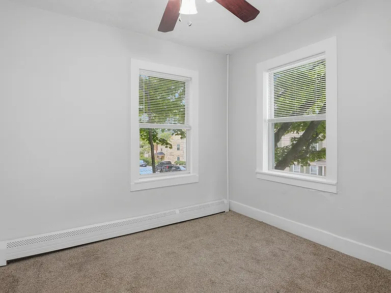 10 Oswald St #1 — Photo 10