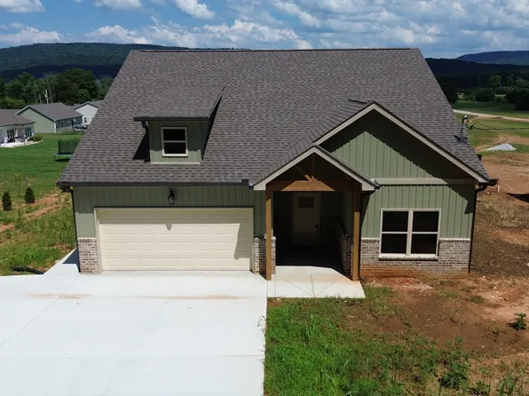 2266 White Ridge Rd, Pelham, TN 37366