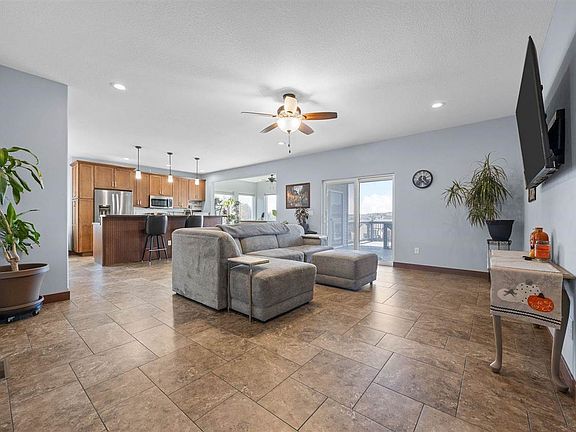 4th image of 2260 Shropshire Cir