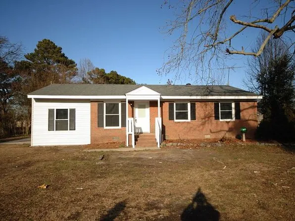 105 Rose Dr, Goldsboro, NC 27534