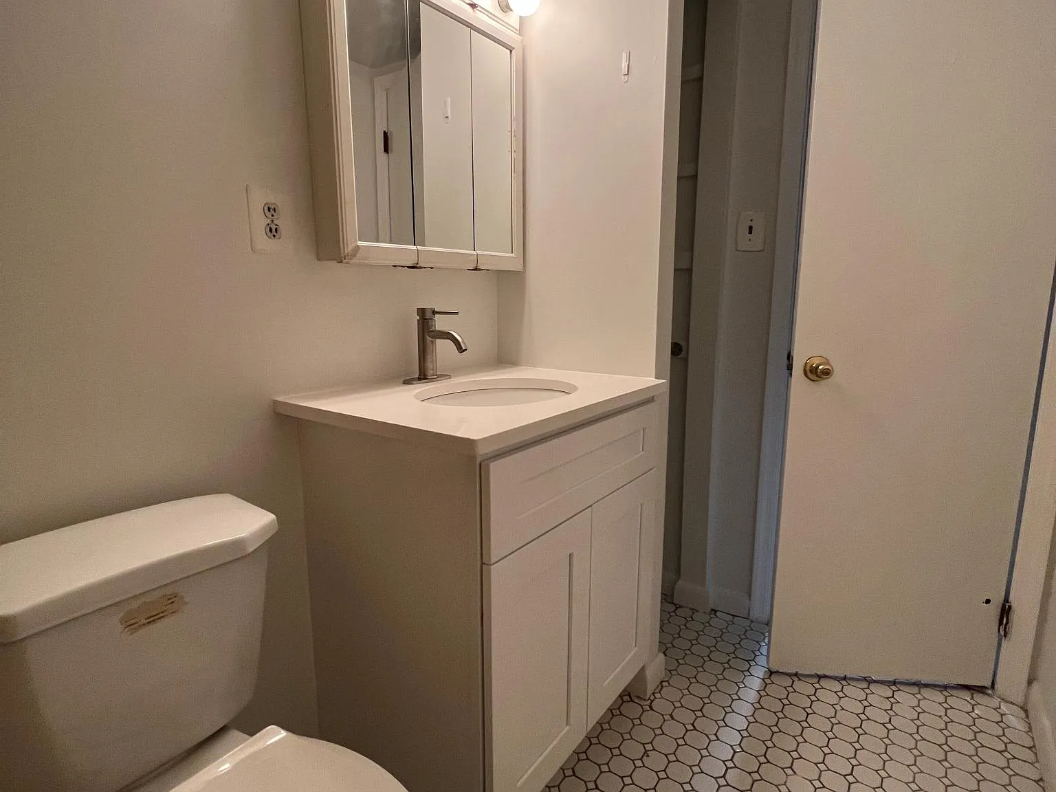 616 S Hancock St — Photo 2