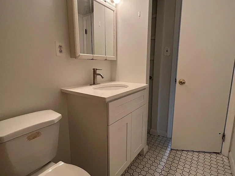 616 S Hancock St #2 — Photo 2