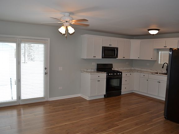 3rd image of 1065 E 2nd St