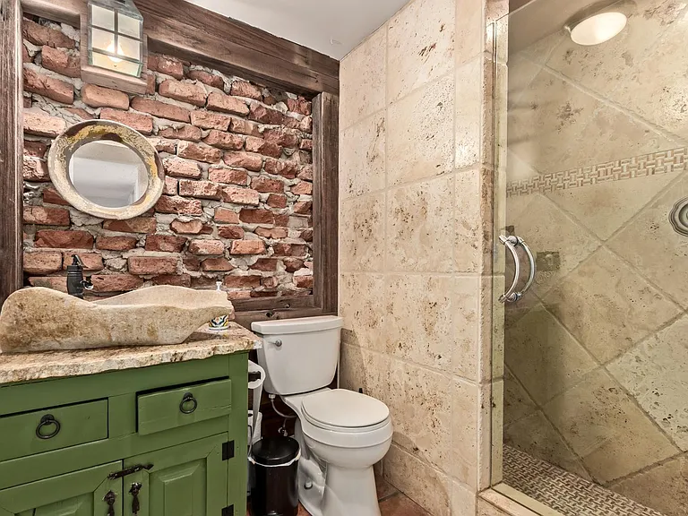 3730 E Kings Ave — Photo 25