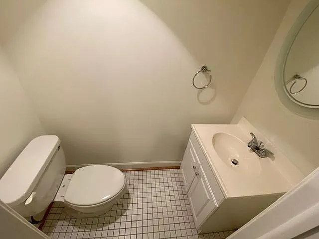 1524 D St NE — Photo 36