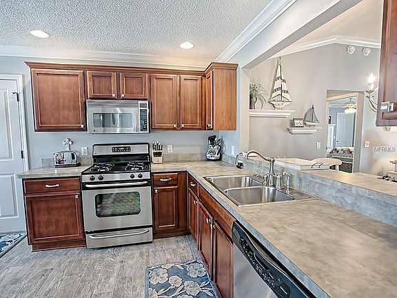 3rd image of 1191 Brunson Way