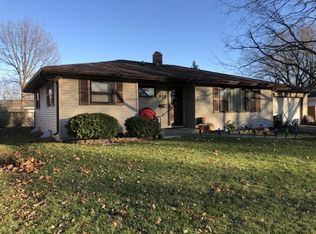 911 Scott Dr, Elgin, IL 60123