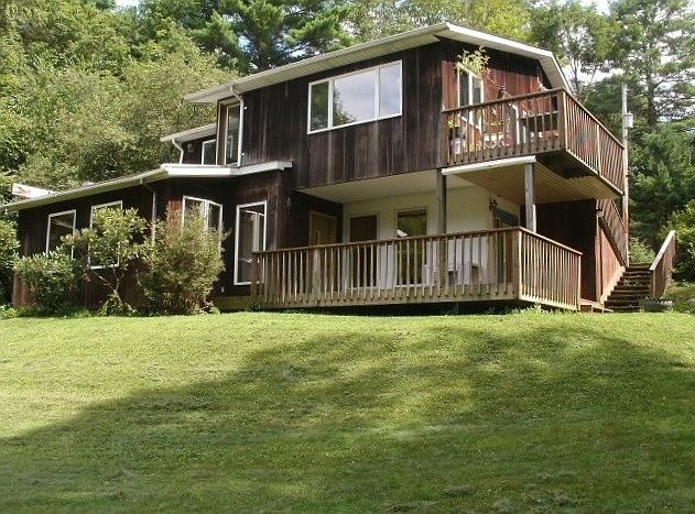 Front View - Top Apartment