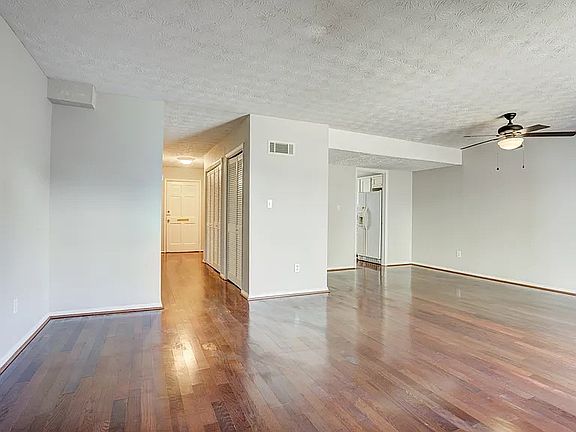 4th image of 2861 Spring Villa Ln SE #2861