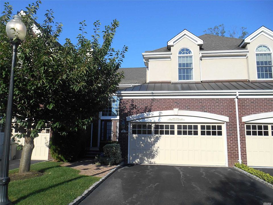 1st image of 28 Hathaway Ln