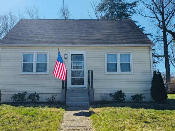 301 Raleigh Rd, Glen Burnie, MD 21060