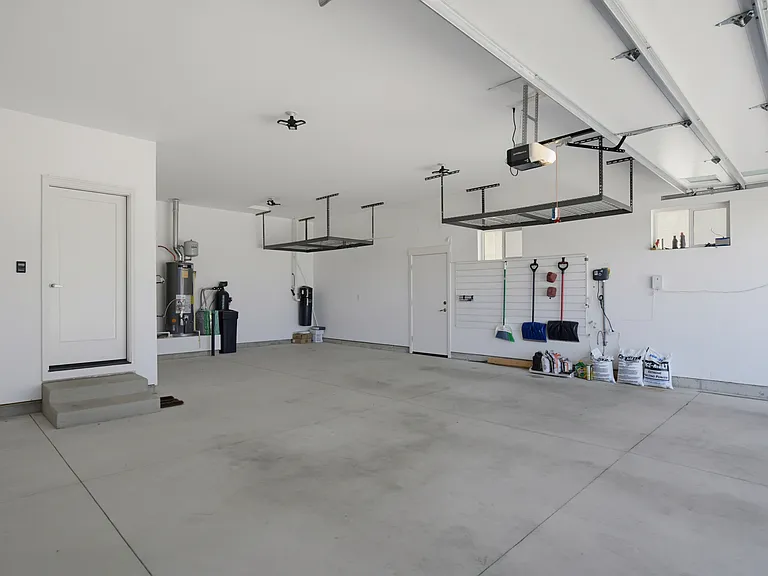 1457 W Tenzing St — Photo 30