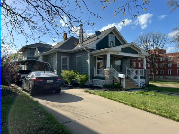1149 SW College Ave, Topeka, KS 66604