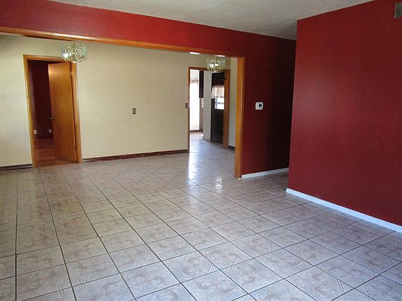 4th image of 1509 Walker St