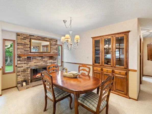 2165 Holloway Ave E, North Saint Paul, MN 55109