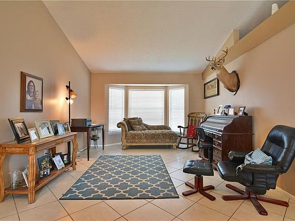4th image of 1010 Eagens Creek Ct