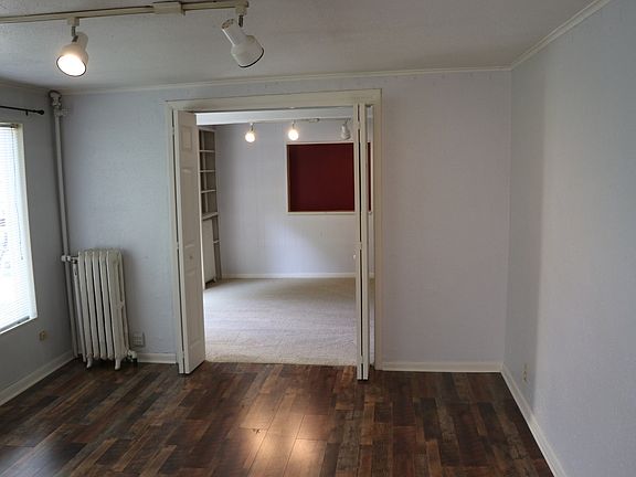 5th image of 2111-13 Nob Hill Ave N #2111A-2113
