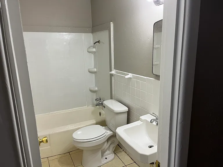 201 Terrace Ln — Photo 7