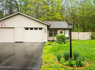 31 Thimbleberry Rd, Malta, NY 12020