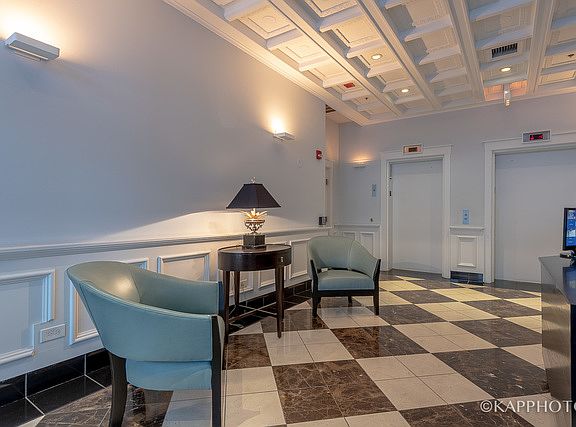 3rd image of 888 S Michigan Ave Unit 403