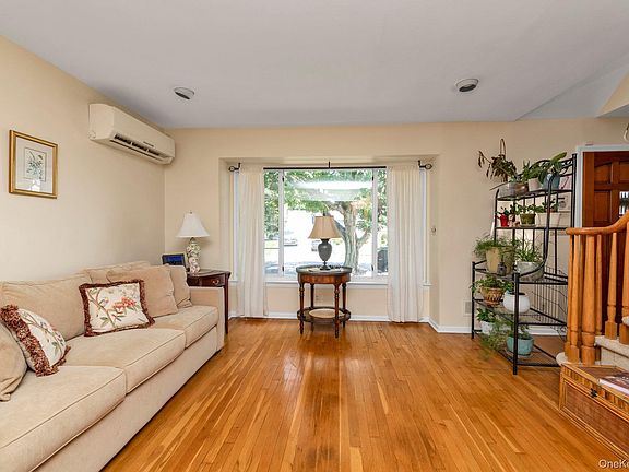 3rd image of 132 Norman Drive