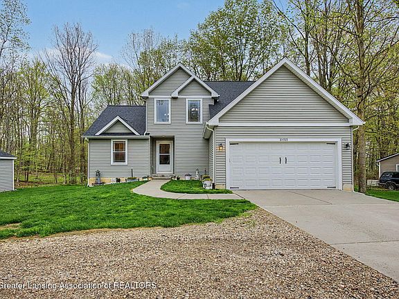 2nd image of 10015 Lakeside Dr