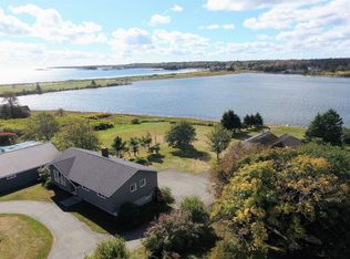 41 Howe St, Lockeport, NS B0T 1L0