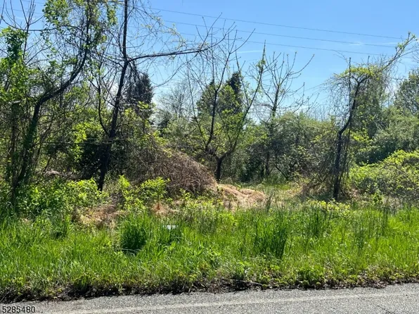 22 Shades Of Death Rd, Liberty Twp., NJ 07838