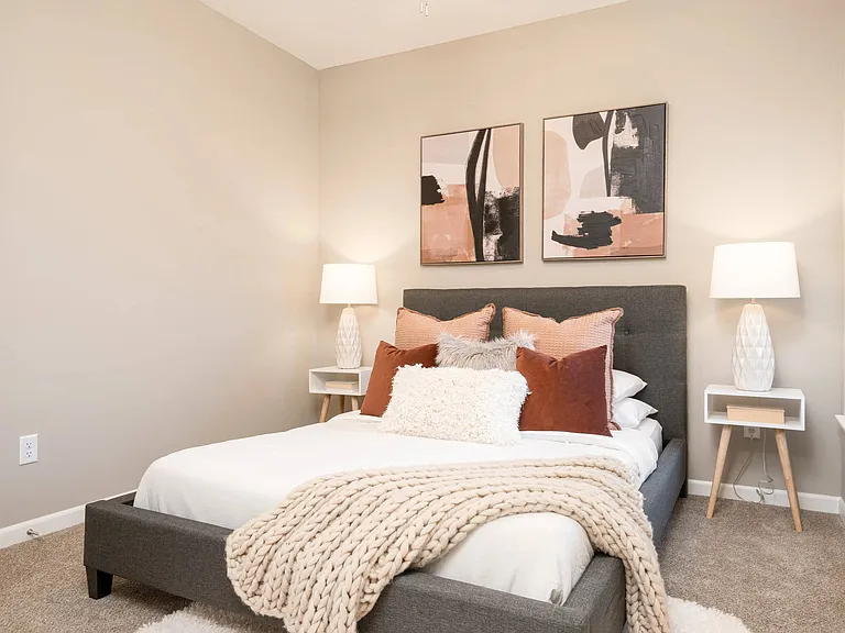 Circle Pines, MN Lexington Lofts | Vivian | Bedroom
