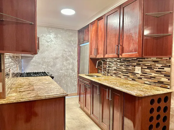 2461 E 29th St APT 4N, Brooklyn, NY 11235