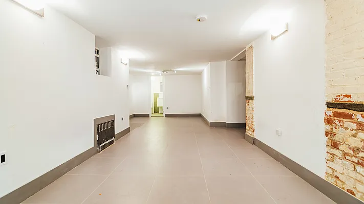 Rented by Nooklyn NYC LLC | media 29