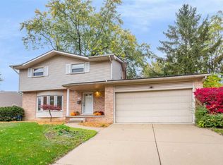 1365 Kuehnle St, Ann Arbor, MI
