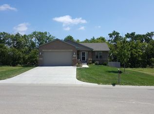 752 S Hedgewood Cir, Andover, KS 67002