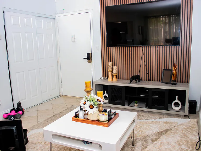 17011 N Bay Rd #104 — Photo 2