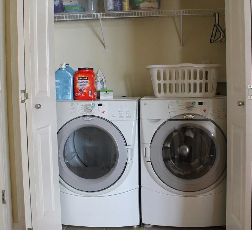 Luxurious Apartment — Photo 4