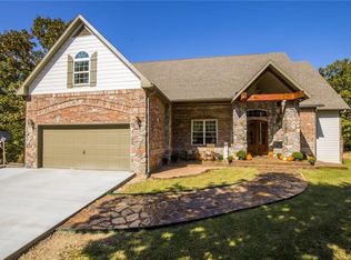 8881 Summer Shade Rd, Rogers, AR 72756