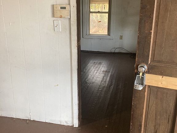 5th image of 3 Goins Aly