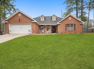 155 Somerset Dr, Hattiesburg, MS 39402