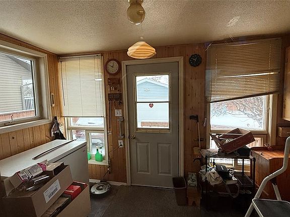 2nd image of 10326 Henderson DRIVE