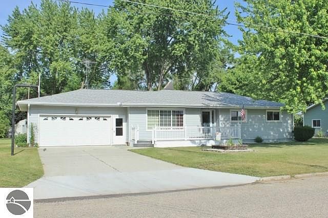 1st image of 408 2nd St