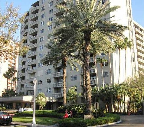 1st image of 90 Edgewater Dr APT 121