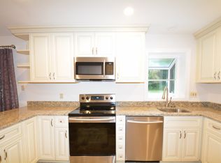 9 Pinebrook Ct, Silver Spring, MD 20905